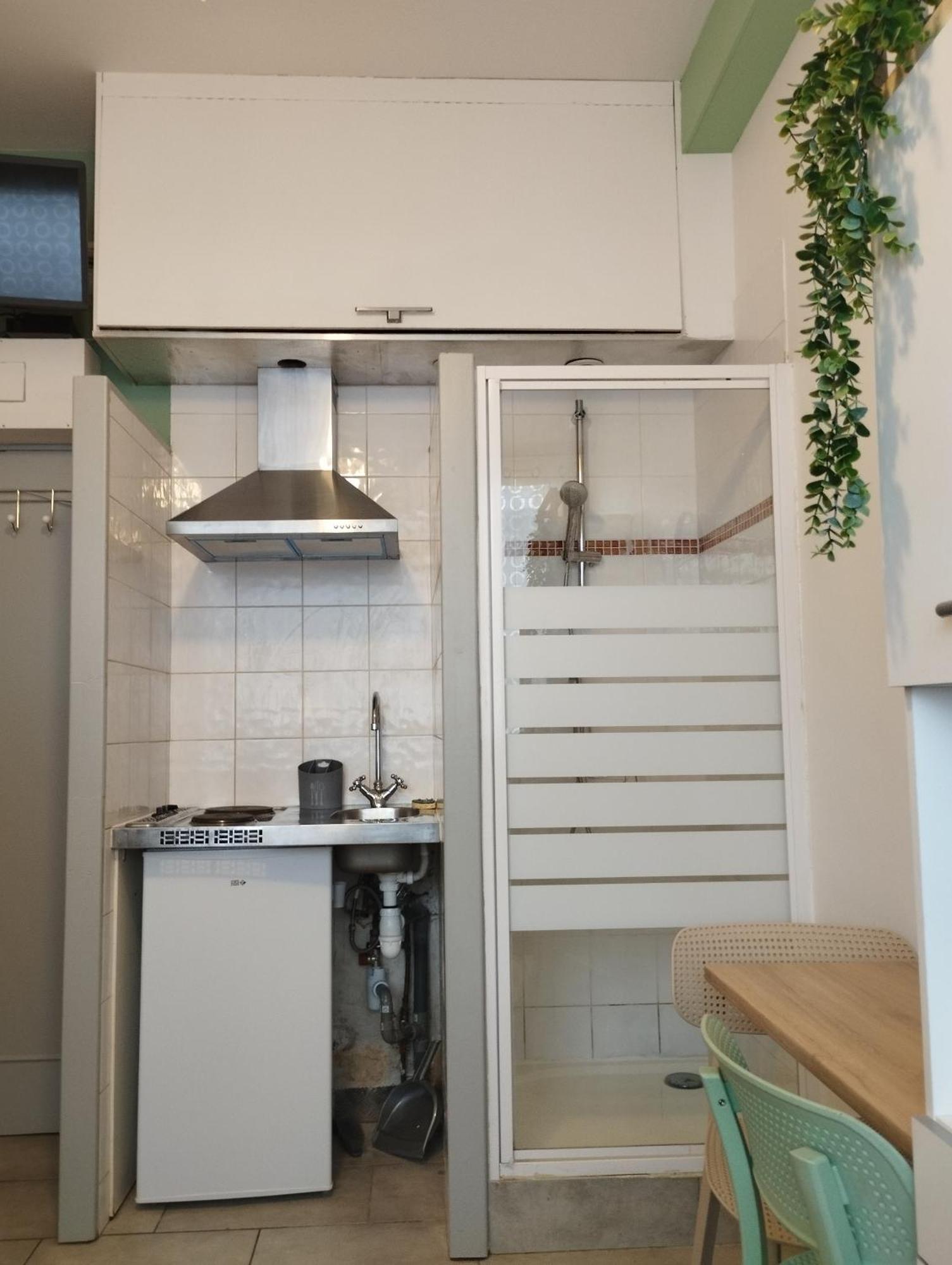 Chambrette Boulevard Des Pyrenees Hypercentre 10M Carre Wc Sur Le Palier, Porte40 Pau Eksteriør billede